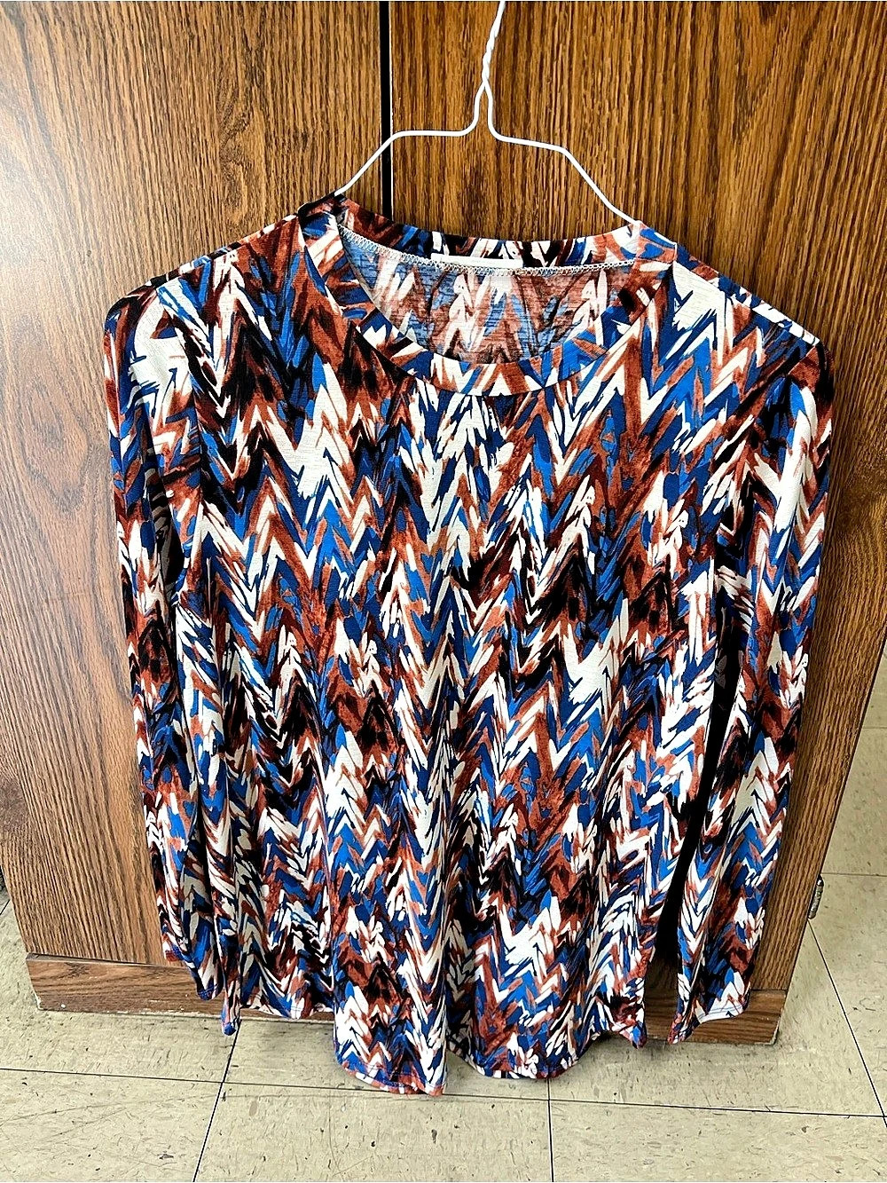 Women's Geometric Long Sleeve Top
